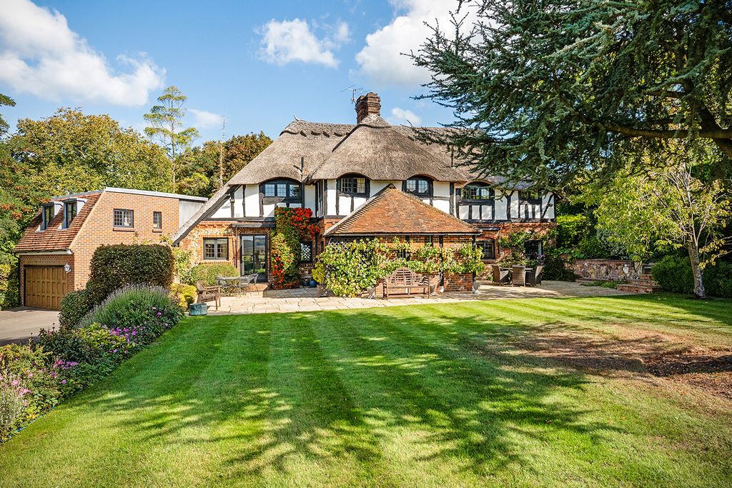 4 bed detached house for saleThe Downs, Leatherhead, Surrey KT22