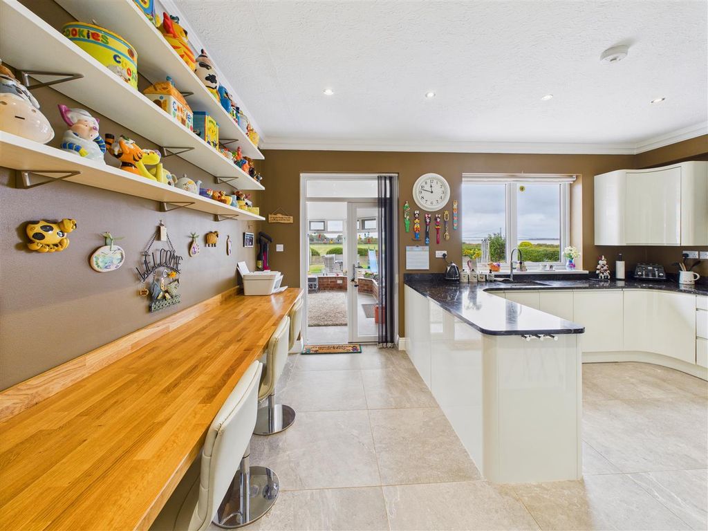 Additional image 6 of 3 bed detached bungalow for saleHumber Road, North Ferriby HU14