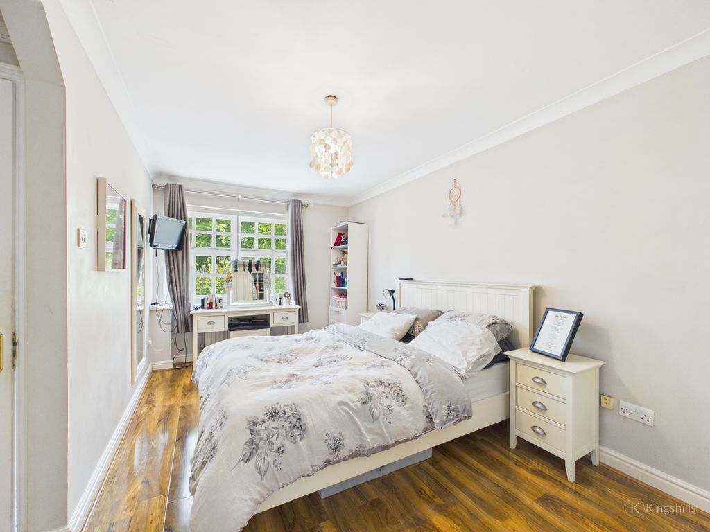Additional image 9 of 4 bed detached house for saleGrovers Court, Wycombe Road, Princes Risborough, Buckinghamshire HP27