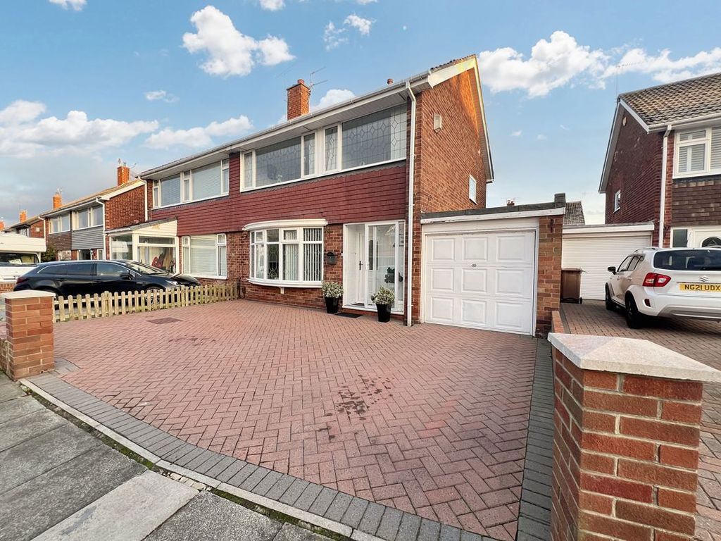 3 bed semi-detached house for saleMalvern Road, North Shields NE29