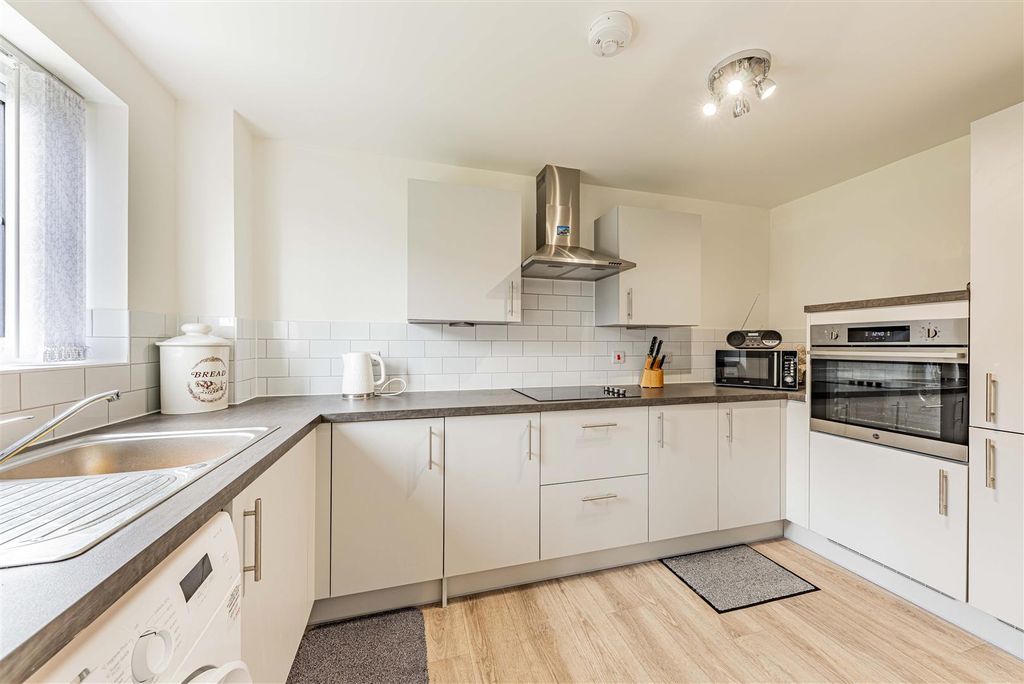 2 bed flat for saleInvicta Lodge, Nash Road, Margate CT9