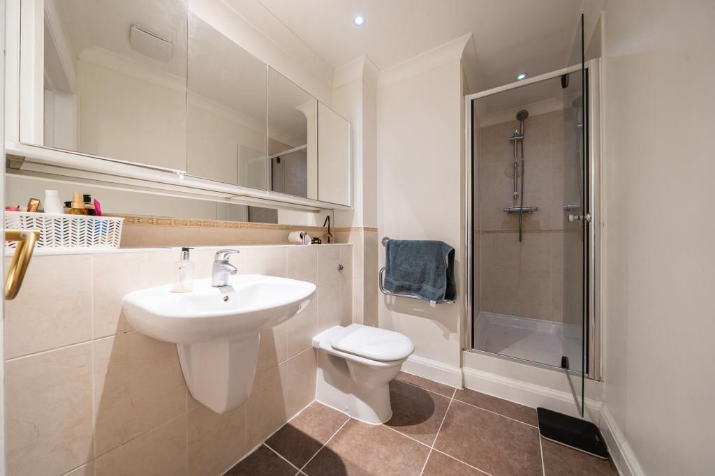 Additional image 13 of 2 bed flat for saleNewbury, Berkshire RG14