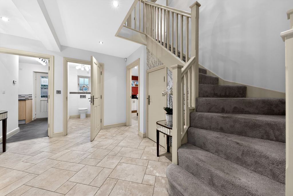 Additional image 12 of 5 bed detached house for salePhillipott Close, Newark NG24