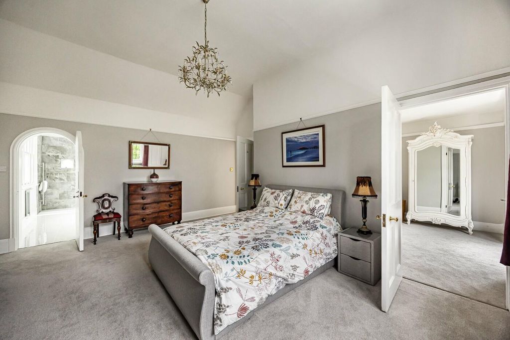 Additional image 13 of 5 bed detached house for saleStation Road, Marlow, Buckinghamshire SL7