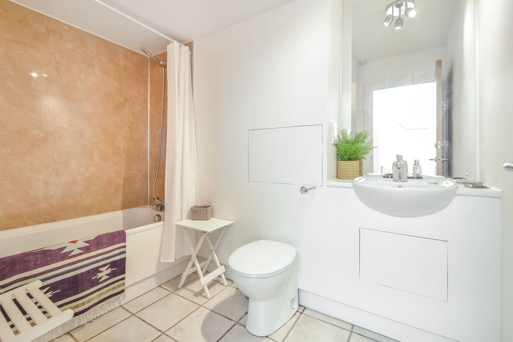 Additional image 7 of 4 bed town house for saleOld Portsmouth, Hampshire PO1