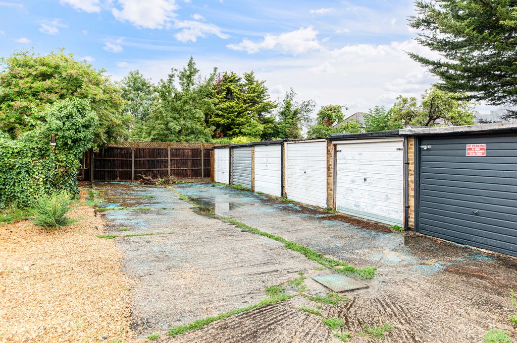 Additional image 15 of 2 bed maisonette for saleFlorence Avenue, Morden SM4