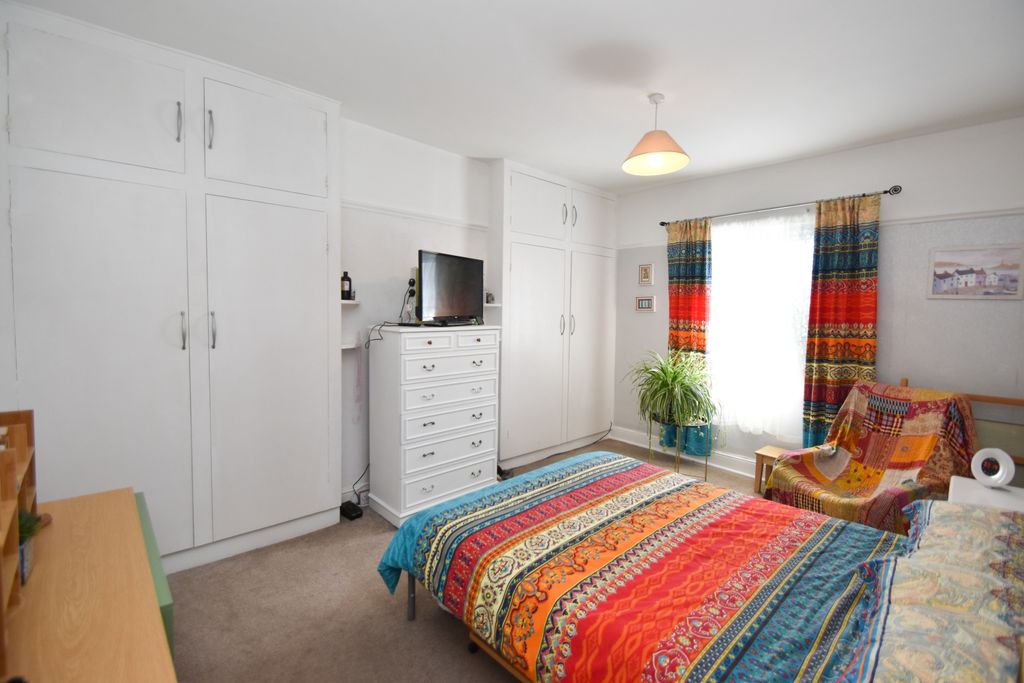 Additional image 7 of 4 bed flat for saleLumley Road, Skegness PE25