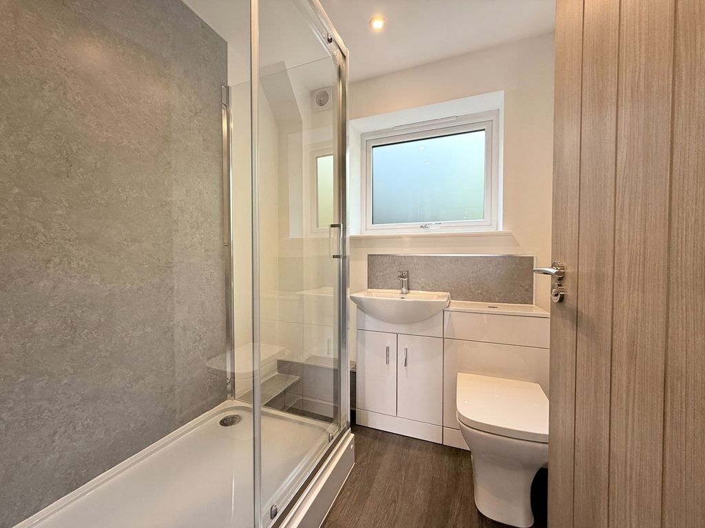 Additional image 7 of 1 bed flat for saleEdith Walk, Great Malvern, Worcestershire WR14