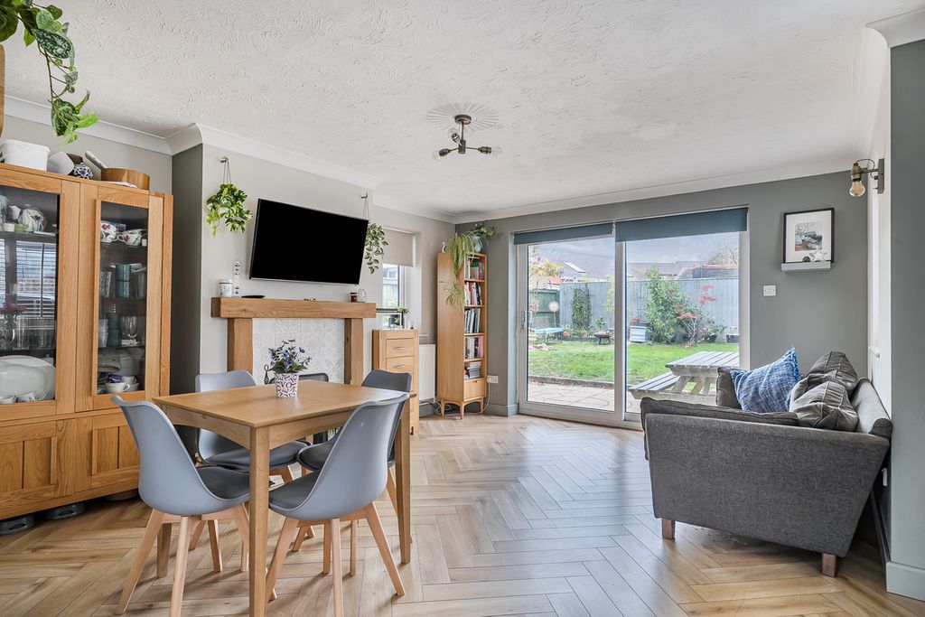 5 bed detached house for saleForest Road, Melksham SN12