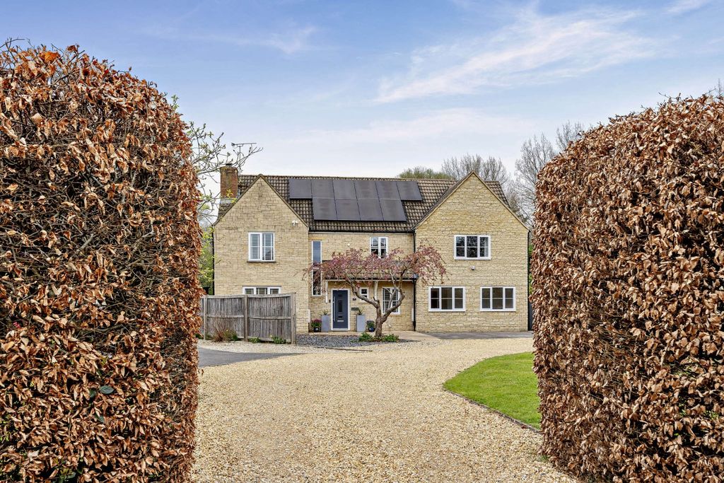Additional image 21 of 6 bed detached house for salePerrinsfield, Lechlade, Gloucestershire GL7