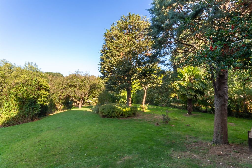 Additional image 5 of 2 bed flat for saleBeacon Hill, Maldon CM9