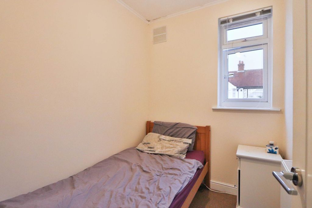 Additional image 14 of 3 bed end terrace house for saleByron Avenue, New Malden KT3
