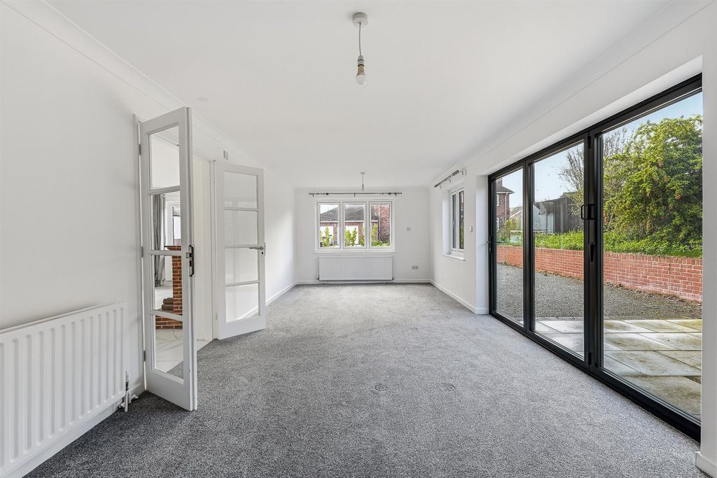 Additional image 8 of 5 bed detached house for saleSt. Lawrence Drive, Cringleford NR4