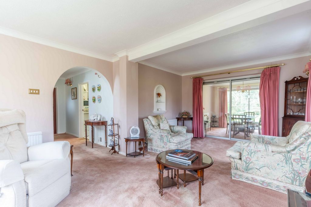 Additional image 8 of 4 bed detached house for saleOsborne Road, Potters Bar EN6