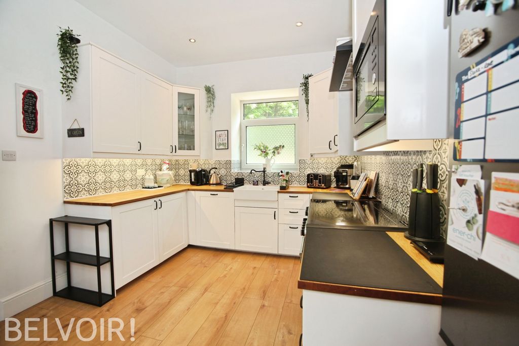 Additional image 9 of 5 bed detached house for saleMerthyr Road, Pontypridd CF37
