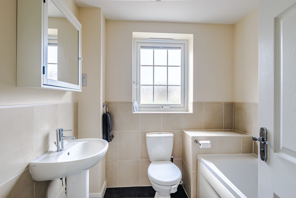 Additional image 16 of 4 bed semi-detached house for saleBorrough View, Leeds LS8