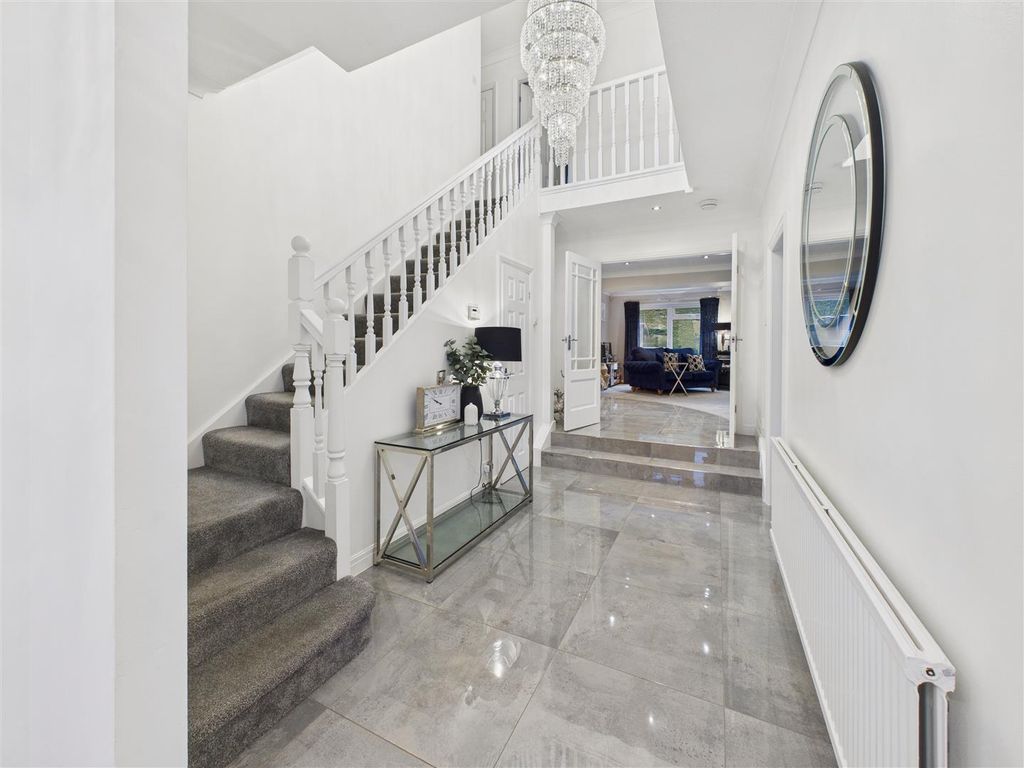 Additional image 5 of 4 bed detached house for saleAston Hall Drive, North Ferriby HU14