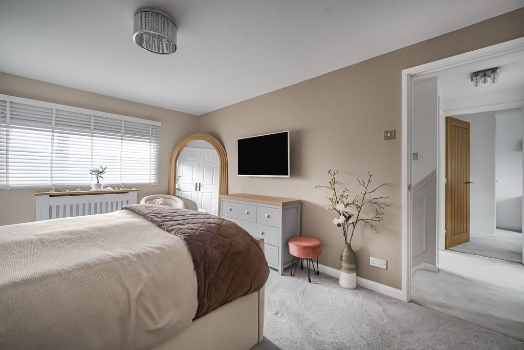Additional image 23 of 4 bed semi-detached house for saleWhiterock Avenue, Pontypridd CF37