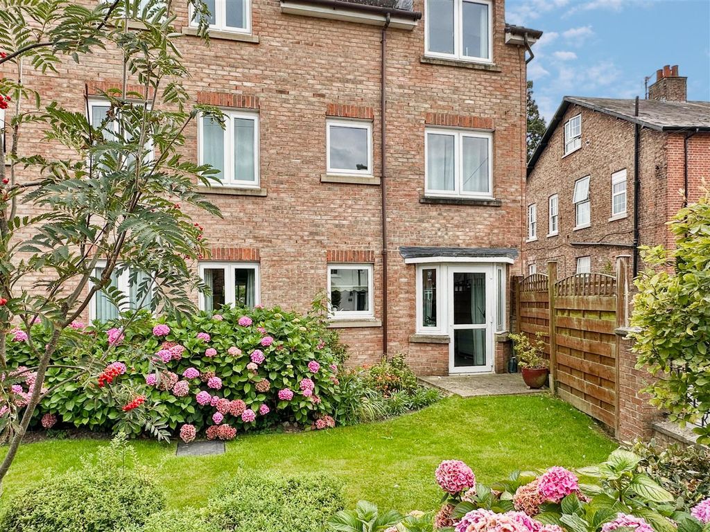1 bed property for saleBelfry Court, The Village, Wigginton, York YO32