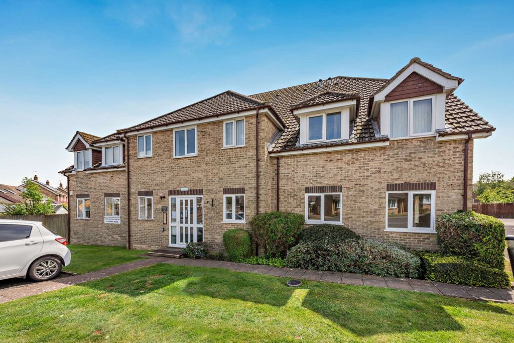1 bed flat for saleHoneycrag Close, Polegate BN26