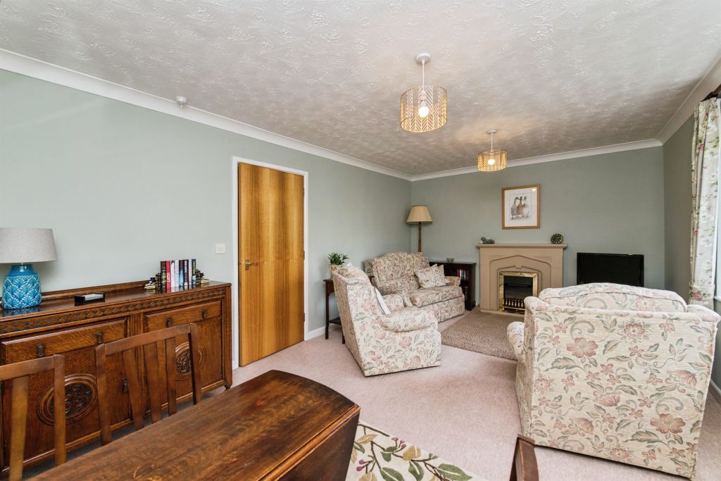 Additional image 5 of 2 bed flat for saleAnning Road, Lyme Regis DT7