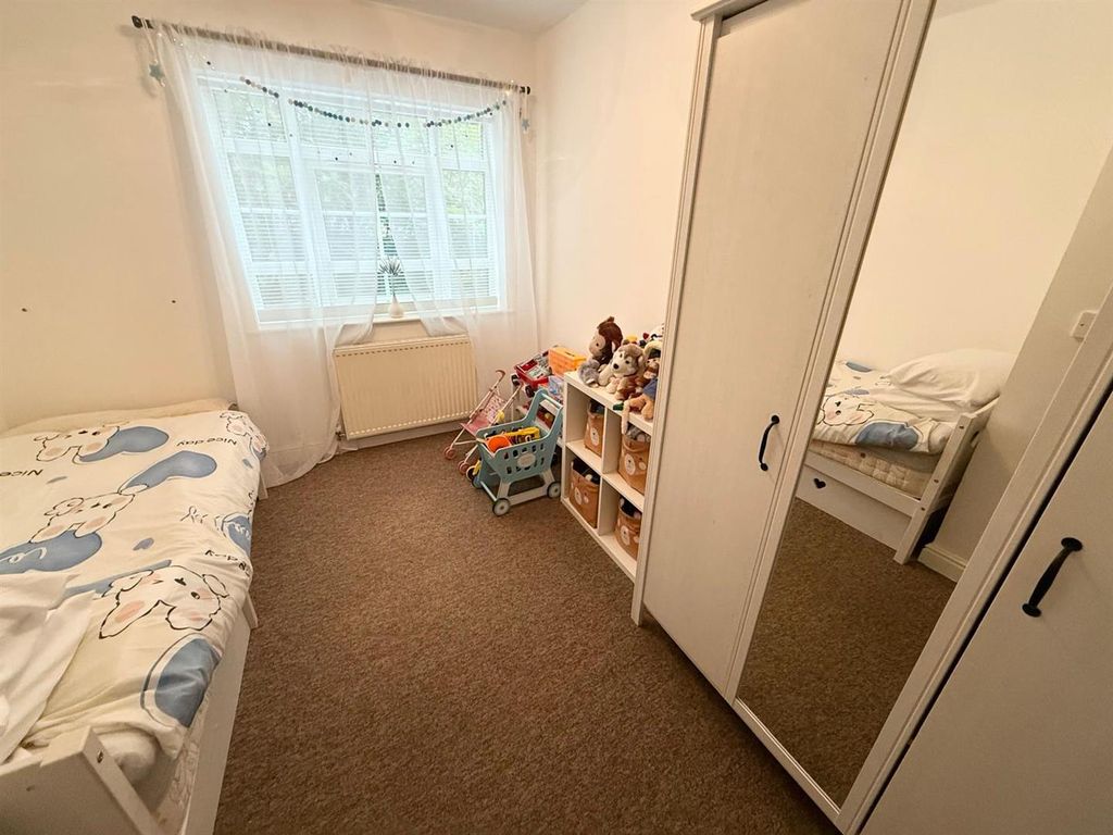 Additional image 7 of 2 bed flat for saleElizabeth Street, Macclesfield SK11