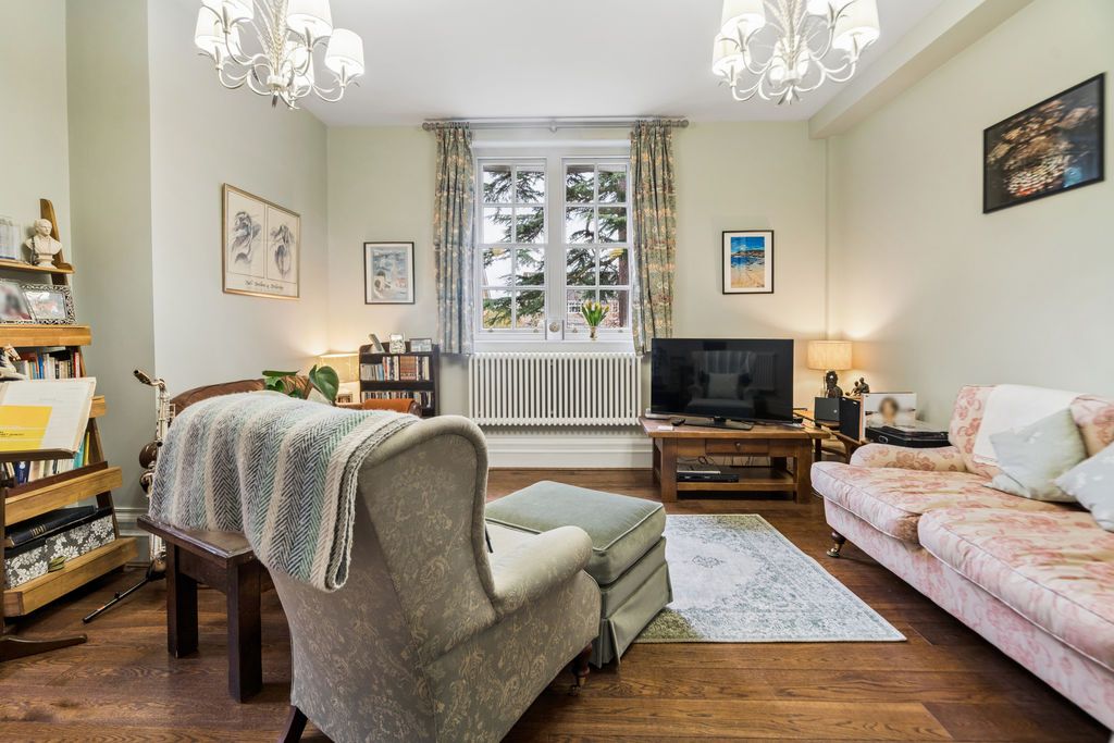 Additional image 4 of 2 bed flat for saleListon Road, Marlow SL7