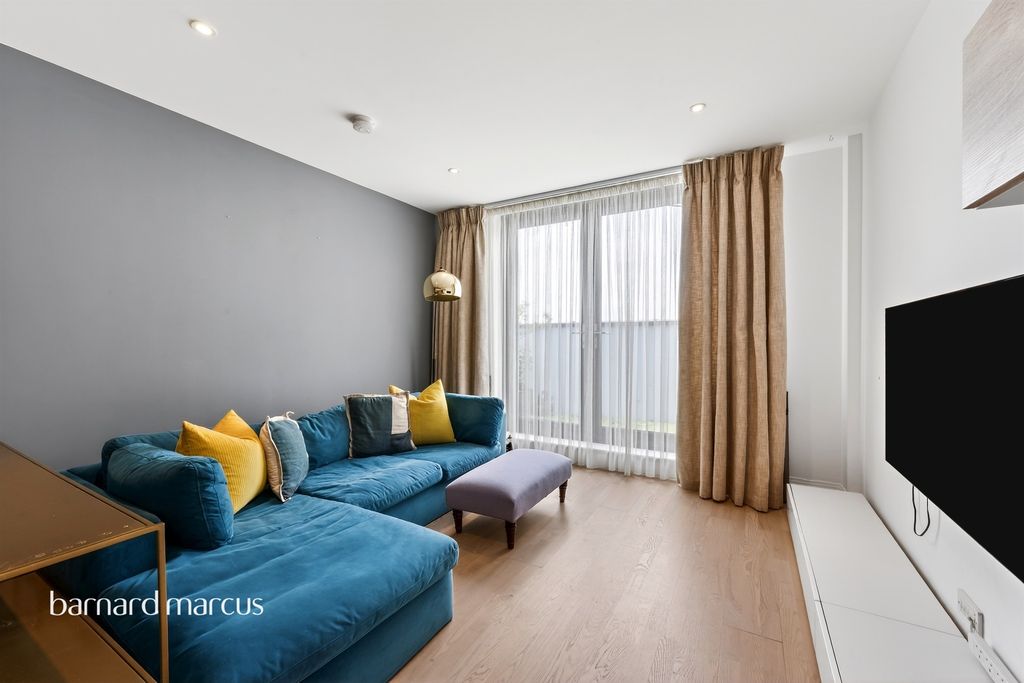 Additional image 11 of 2 bed flat for saleBlagdon Road, New Malden KT3