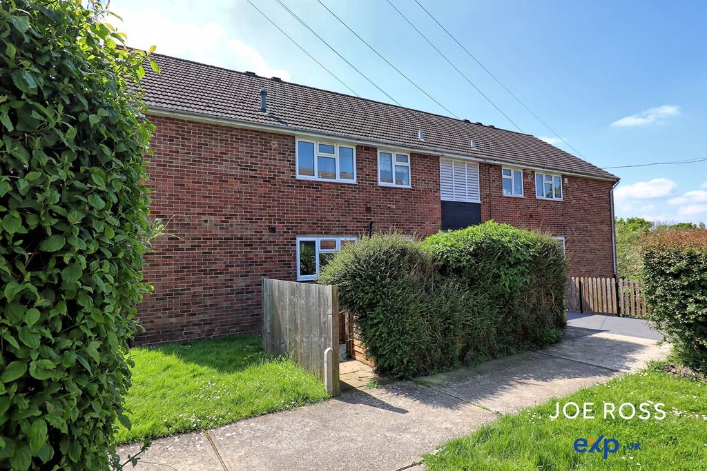 Additional image 15 of 2 bed flat for saleSt. Giles Crescent, Maldon CM9