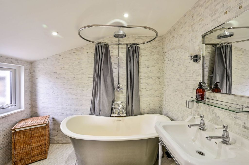 Additional image 13 of 5 bed semi-detached house for saleChestnut Grove, New Malden KT3