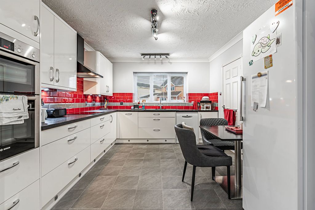 Additional image 8 of 4 bed detached house for saleHeol Glan Elai, Pontyclun CF72