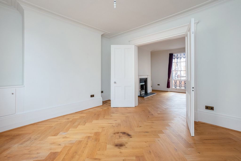 Additional image 12 of 5 bed terraced house for salePortland Street, Leamington Spa, Warwickshire CV32