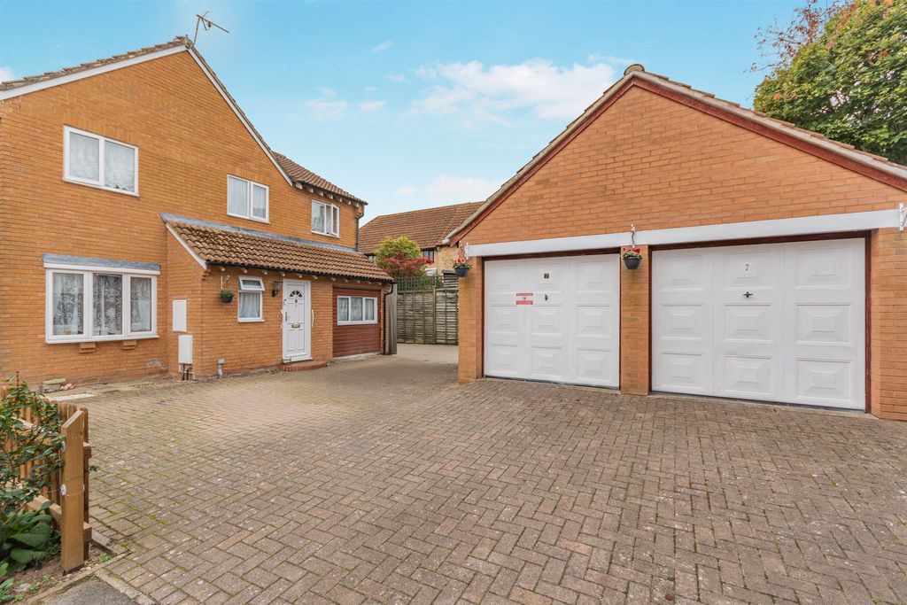 Additional image 20 of 4 bed detached house for saleCoopers Way, Newent, Gloucestershire GL18