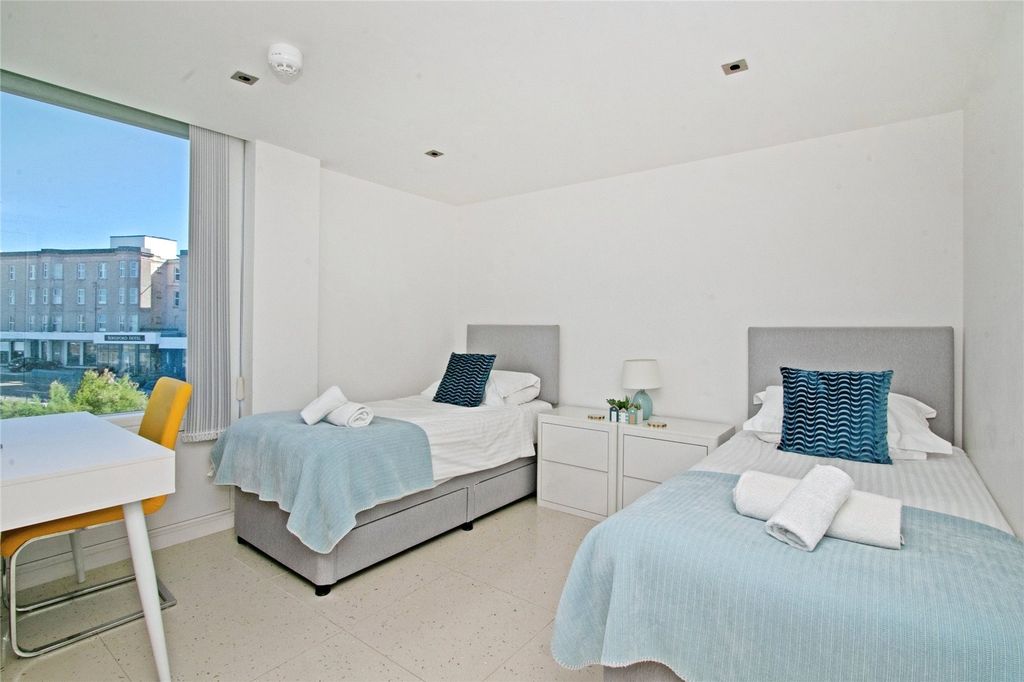 Additional image 9 of 2 bed flat for saleNarrowcliff, Newquay, Cornwall TR7