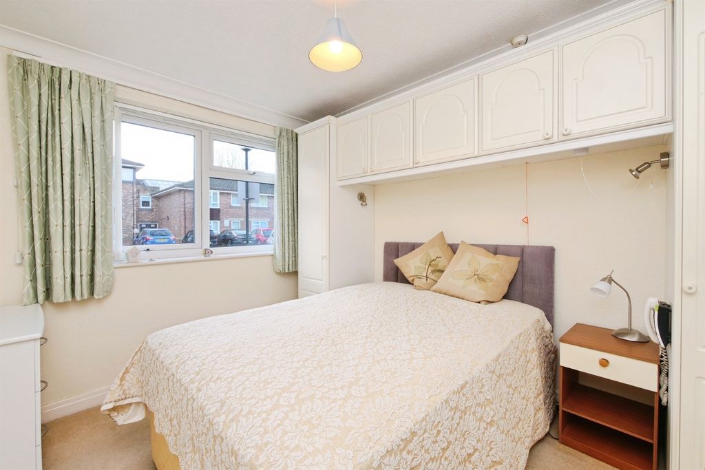 Additional image 10 of 2 bed flat for saleWyre Mews, Haxby, York YO32