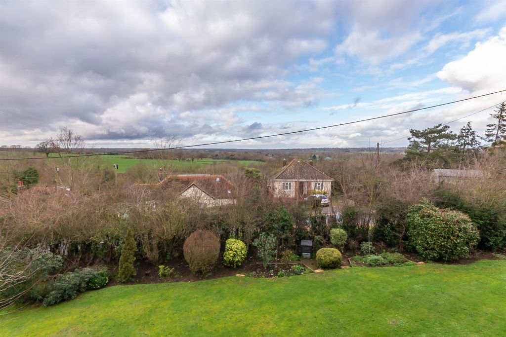 Additional image 3 of 2 bed flat for saleNewnham Green, Maldon CM9