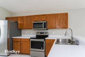 811 NE 15th Street, Ruskin, FL, 33570 photo 4
