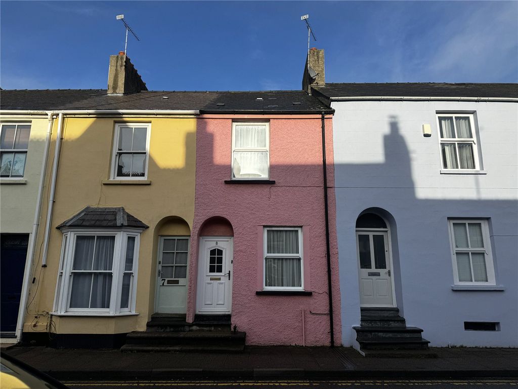 2 bed terraced house for saleHamilton Terrace, Pembroke, Pembrokeshire SA71
