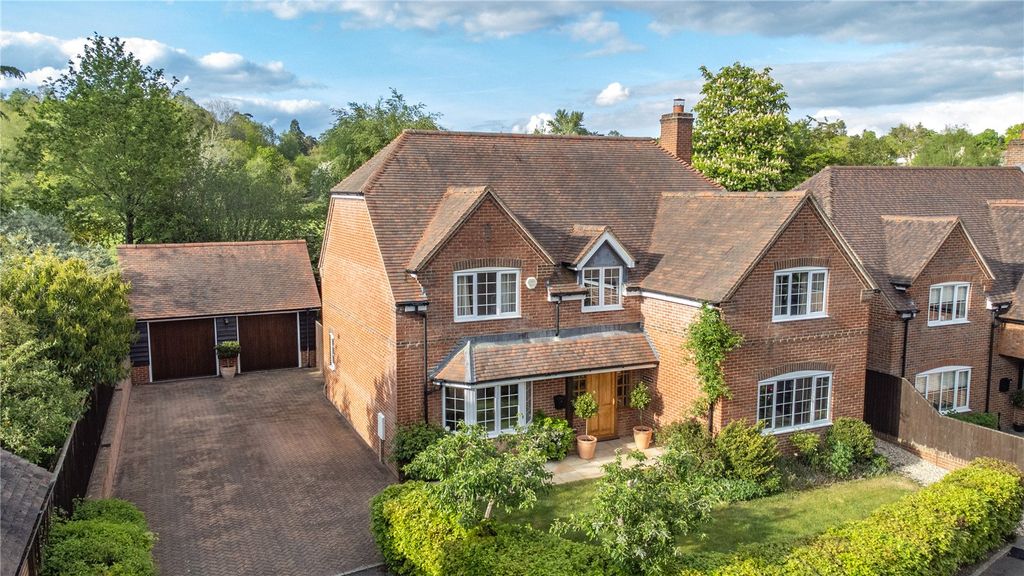 4 bed detached house for saleWash Water, Newbury, United Kingdom RG20
