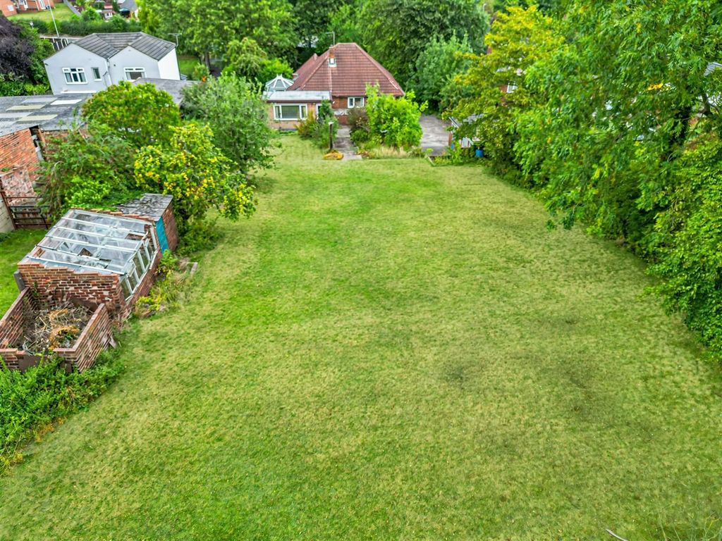 Additional image 6 of 3 bed detached bungalow for saleKnottingley Road, Pontefract WF8