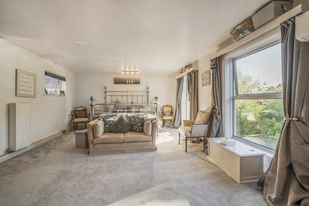 Additional image 10 of 6 bed detached house for saleLime Tree Road, Norwich NR2