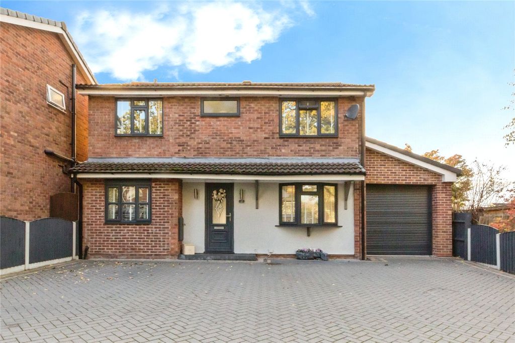 4 bed detached house for saleGreendale Drive, Middlewich, Cheshire CW10