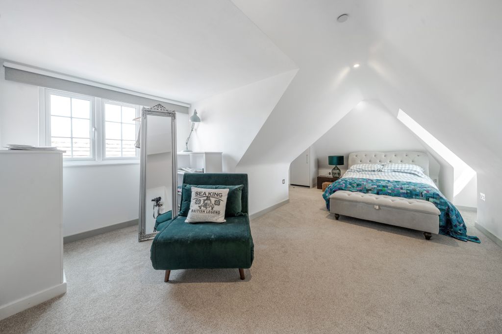 Additional image 5 of 1 bed flat for saleListon Road, Marlow SL7