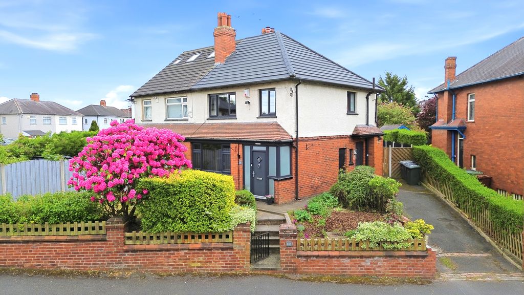 3 bed semi-detached house for saleCopgrove Road, Leeds LS8