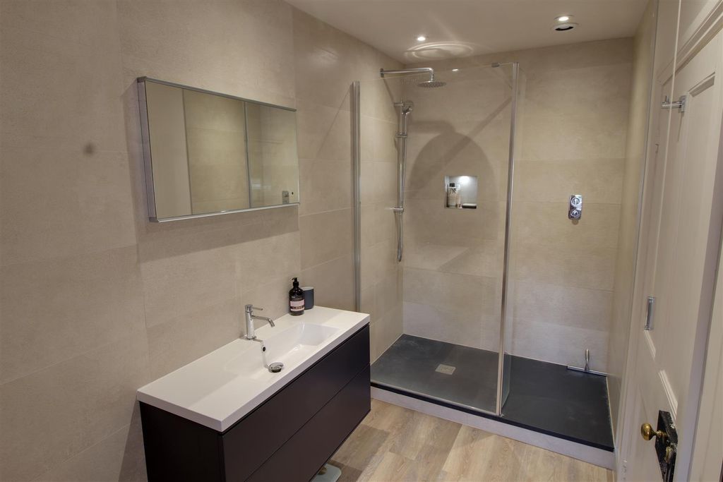 Additional image 24 of 6 bed link detached house for saleStation Lane, Longhope GL17
