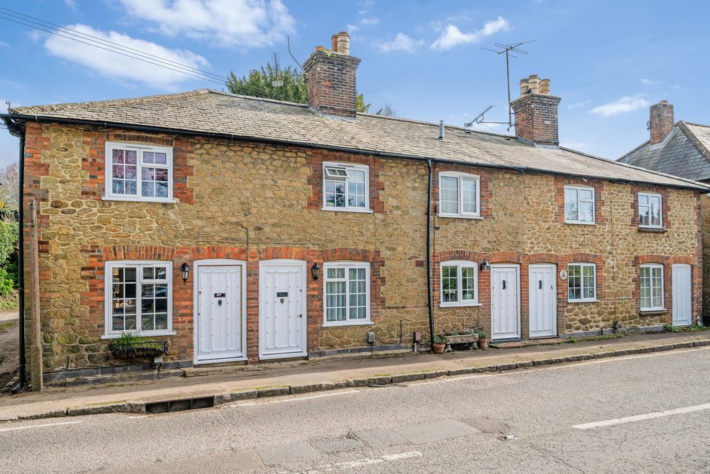 2 bed terraced house for saleTitsey Road, Oxted RH8