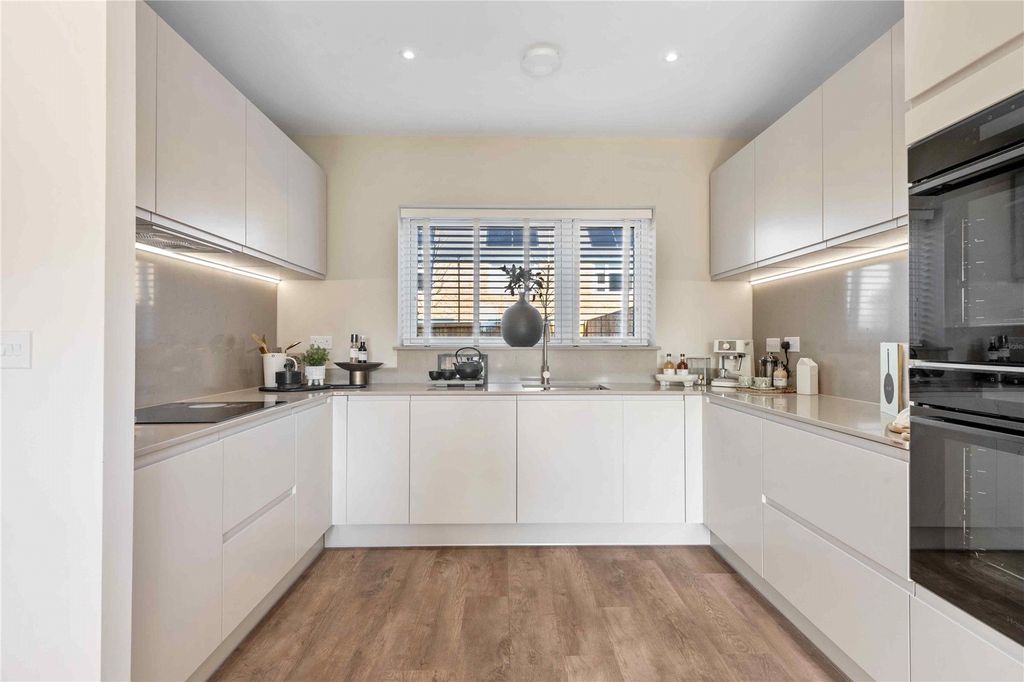 4 bed detached house for saleScotforth Road, Lancaster, Lancashire LA1 photo 4