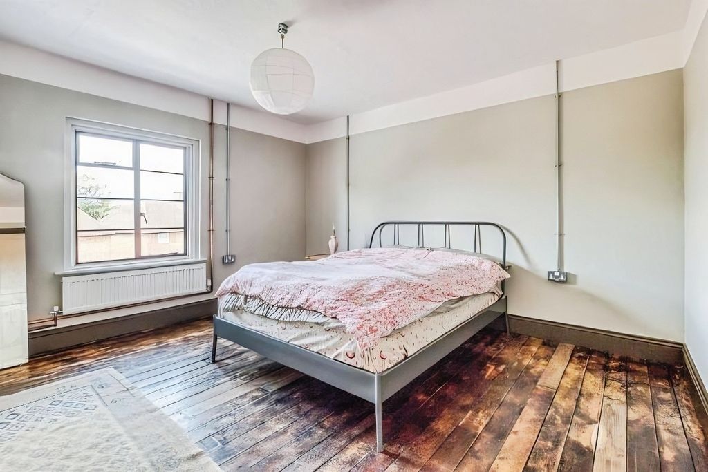 Additional image 12 of 2 bed flat for saleTachbrook Road, Leamington Spa CV31