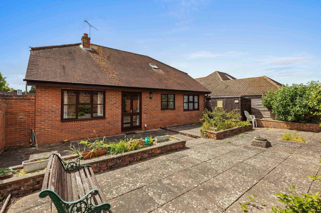 Additional image 3 of 3 bed detached bungalow for saleNew Road, Princes Risborough HP27