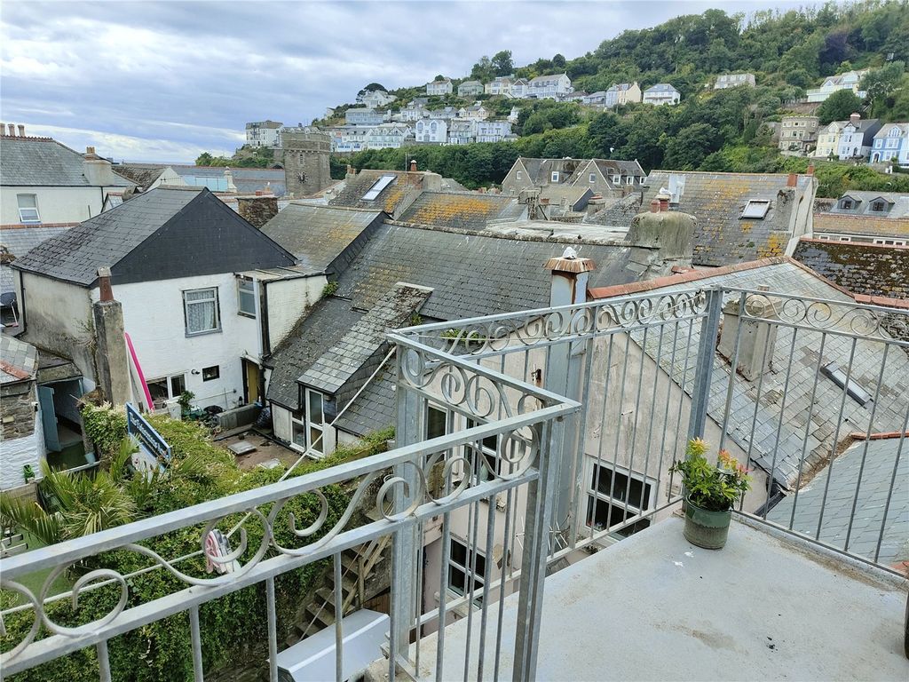 3 bed maisonette for saleCastle Street, Looe, Cornwall PL13 photo 4